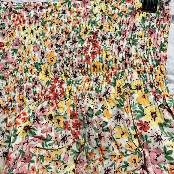 ✨3 for $20✨Vero Moda Tiered Skirt XS - Picture 3 of 6